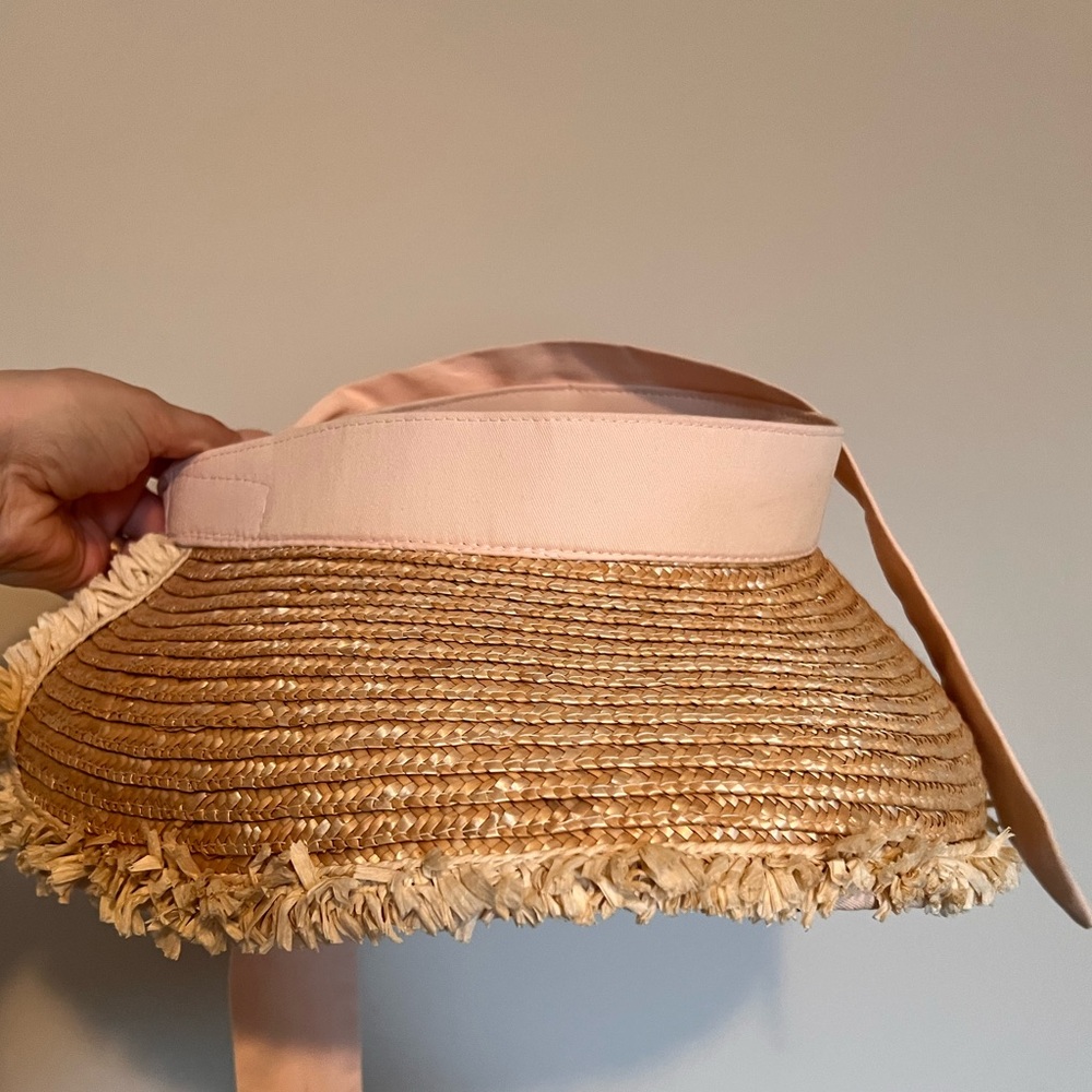 LC straw hat